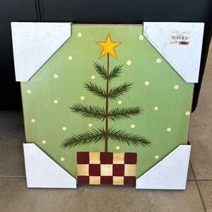 NWT Christmas tree wooden plaque Green Red Made in Canada